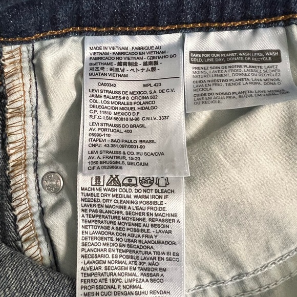 LEVIS - Picture 9 of 9